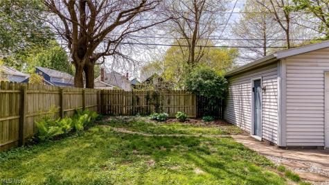 1830 W 50th Street Cleveland OH 44102