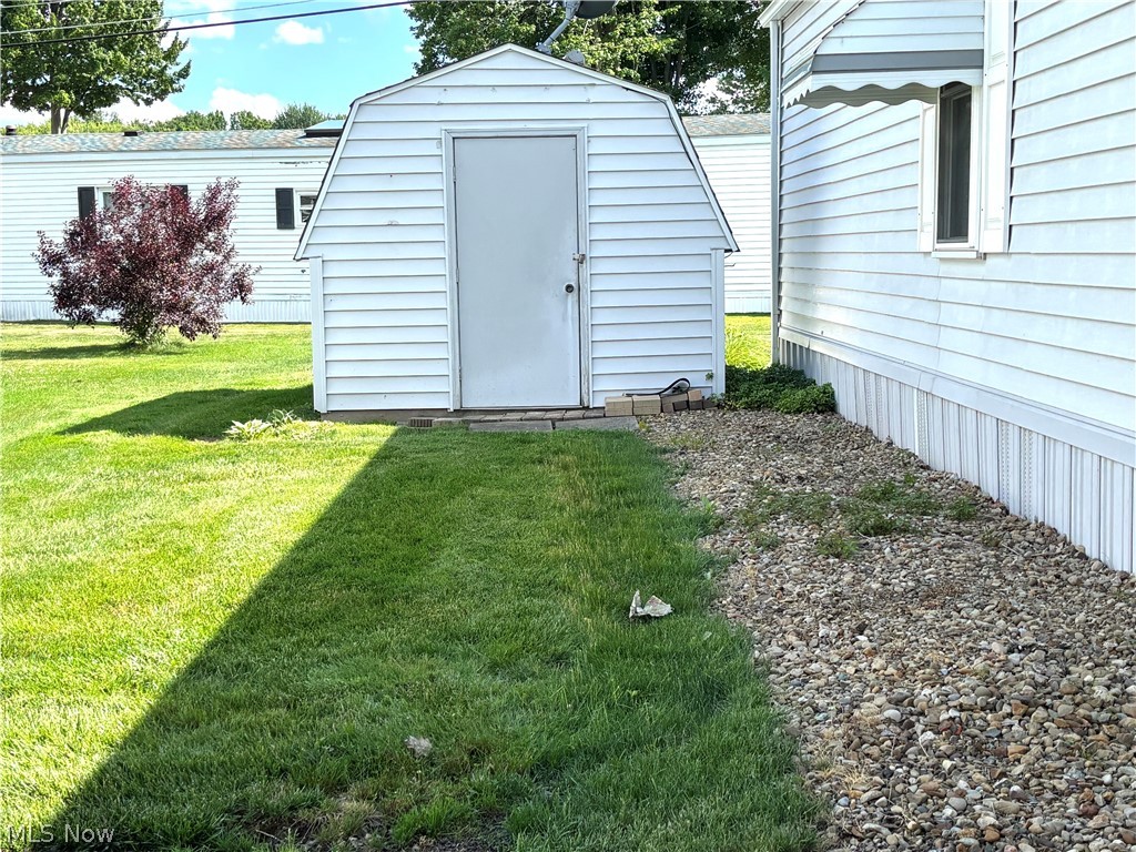 1229 Columbiana Lisbon Road Columbiana OH 44408