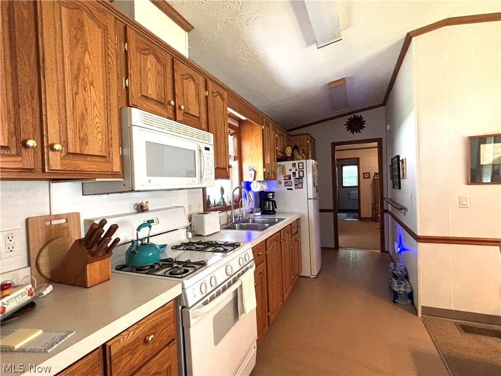1229 Columbiana Lisbon Road Columbiana OH 44408