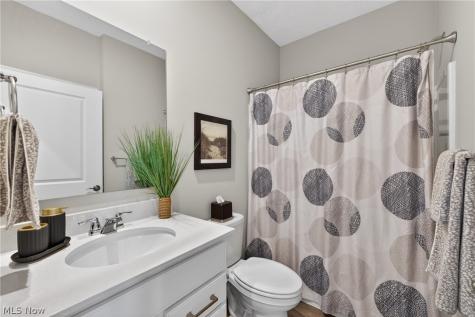 7802 Hunting Lake Drive Painesville OH 44077