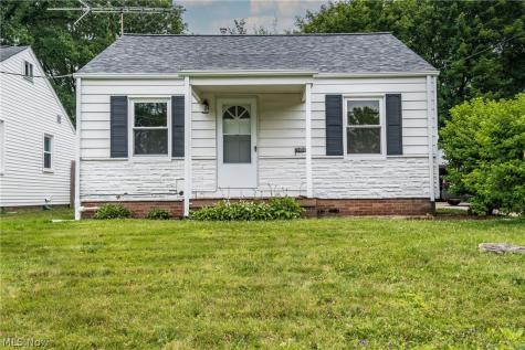 3518 Arnold Avenue NW Canton OH 44709