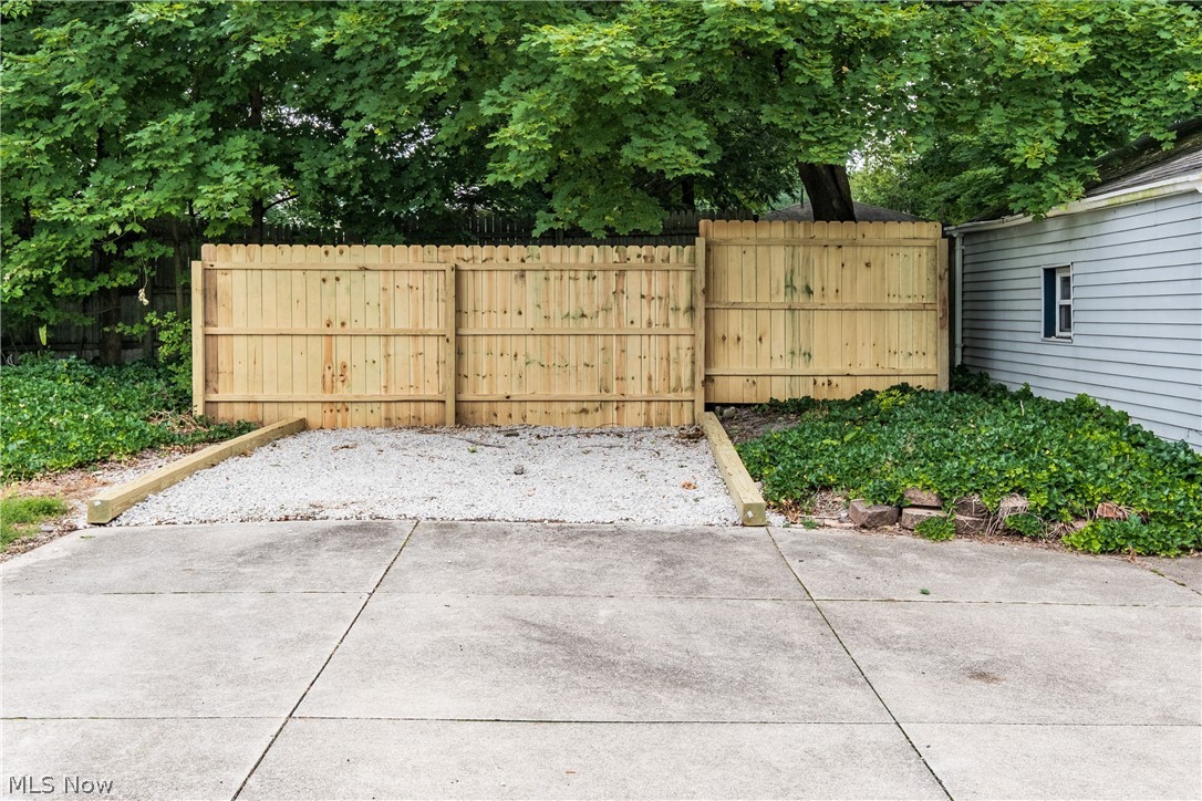3518 Arnold Avenue NW Canton OH 44709