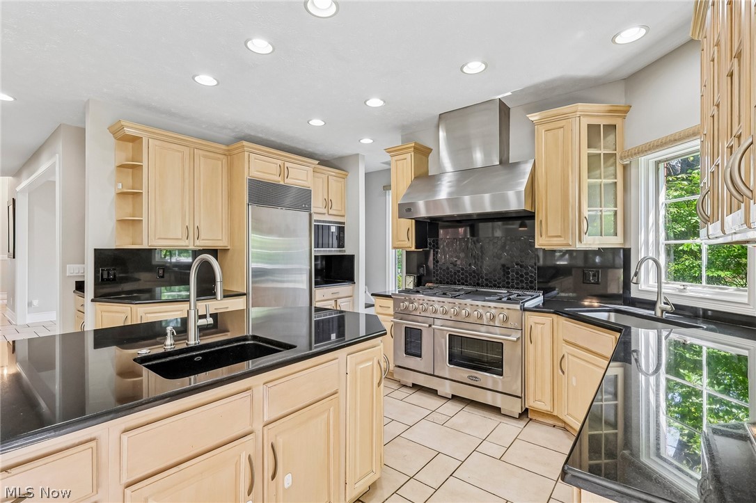 1400 Cobblestone Way Westlake OH 44145