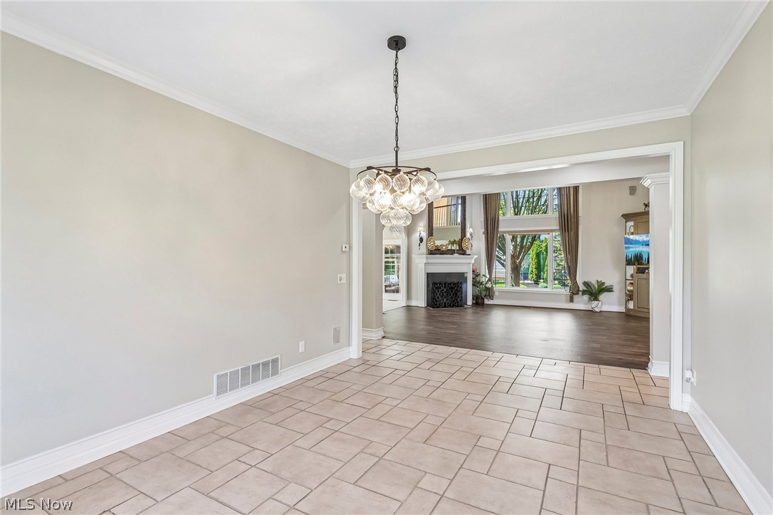 1400 Cobblestone Way Westlake OH 44145