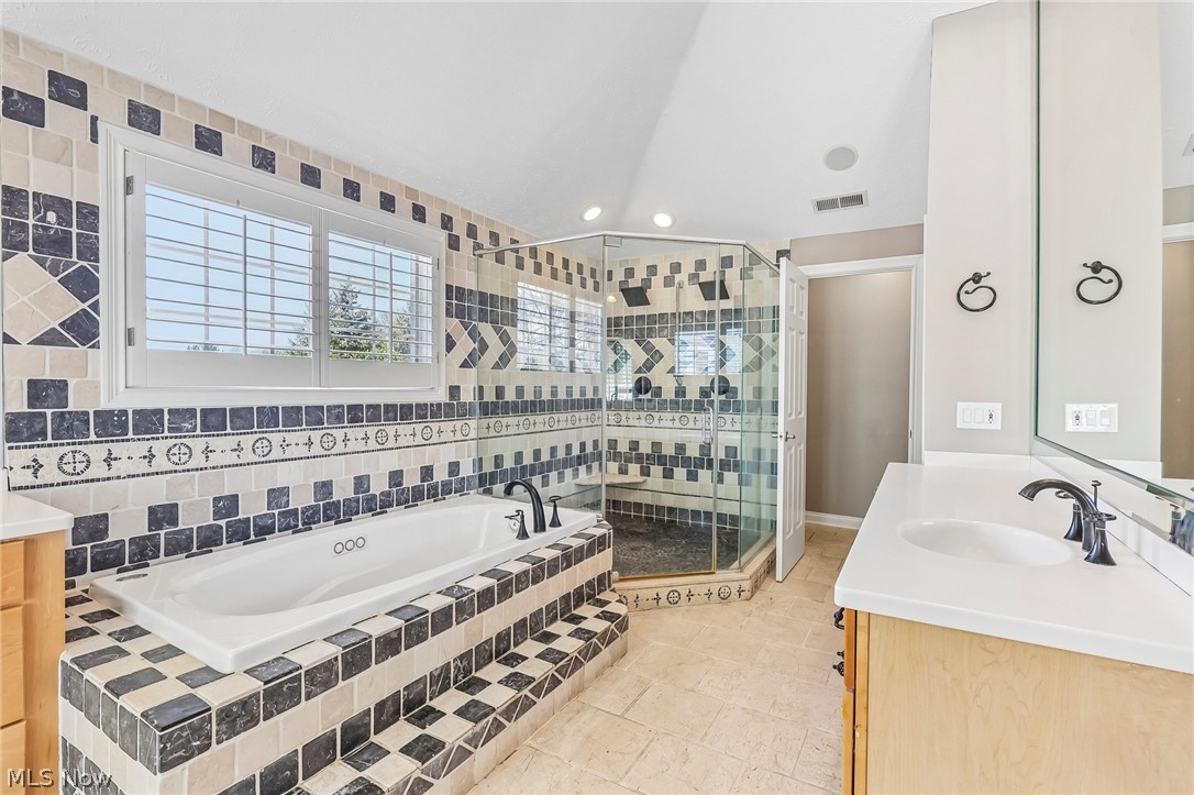 1400 Cobblestone Way Westlake OH 44145