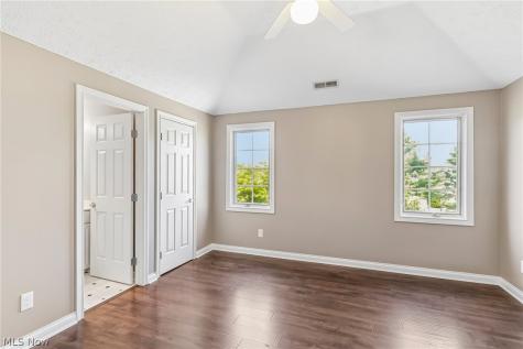 1400 Cobblestone Way Westlake OH 44145