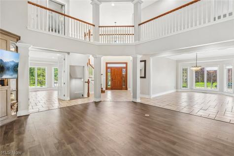 1400 Cobblestone Way Westlake OH 44145