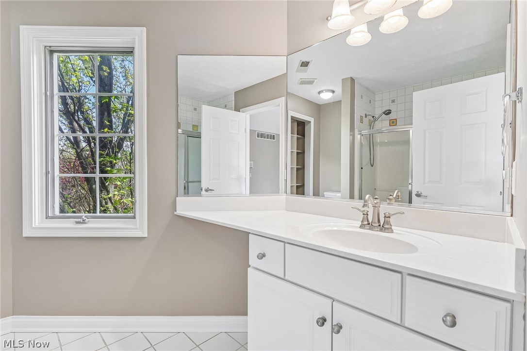 1400 Cobblestone Way Westlake OH 44145