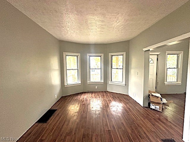7205 Lawn Avenue Cleveland OH 44102
