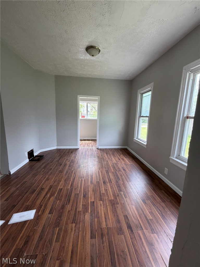 7205 Lawn Avenue Cleveland OH 44102