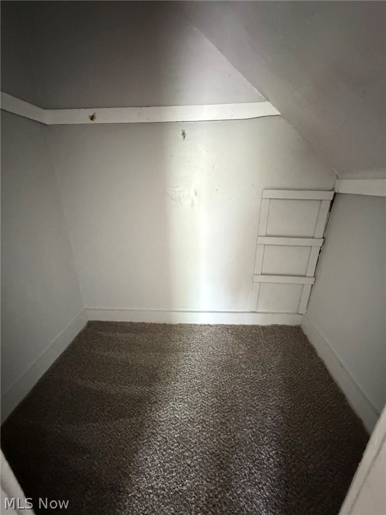 7205 Lawn Avenue Cleveland OH 44102
