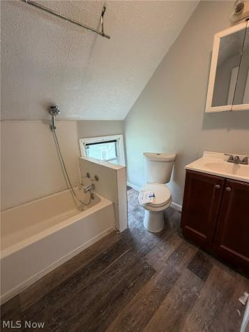 7205 Lawn Avenue Cleveland OH 44102