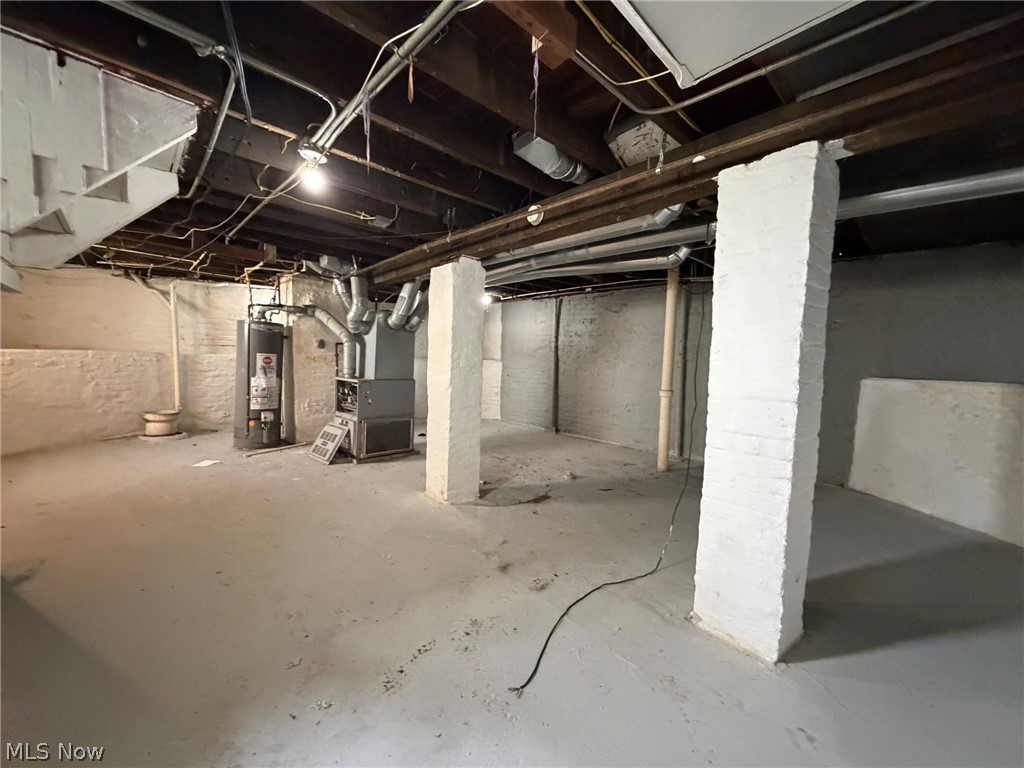 7205 Lawn Avenue Cleveland OH 44102