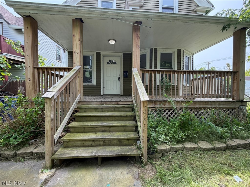 7205 Lawn Avenue Cleveland OH 44102