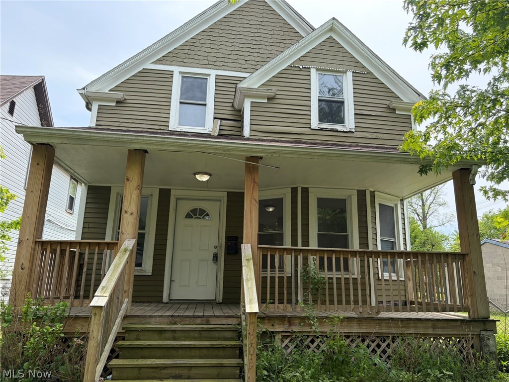7205 Lawn Avenue Cleveland OH 44102