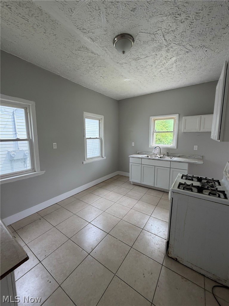 7205 Lawn Avenue Cleveland OH 44102