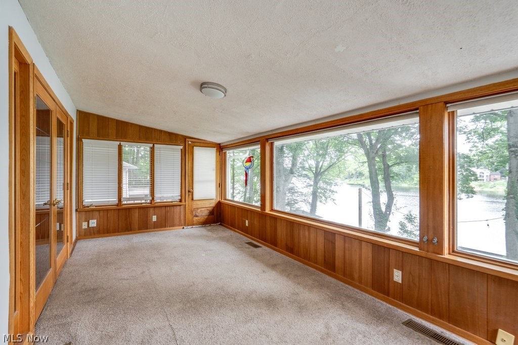 7460 State Route 43 Kent OH 44240