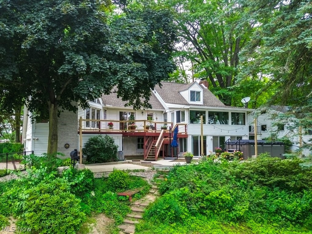 7460 State Route 43 Kent OH 44240