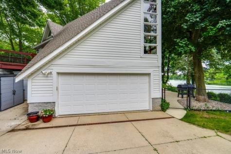 7460 State Route 43 Kent OH 44240