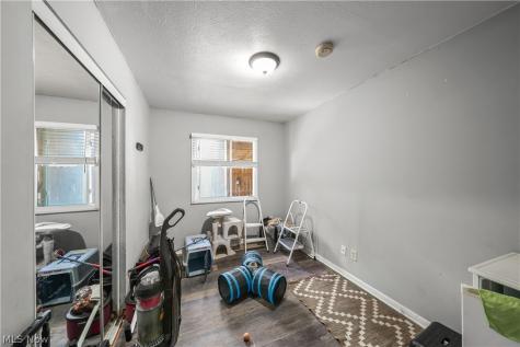 1583 Hilda Street Lakemore OH 44250