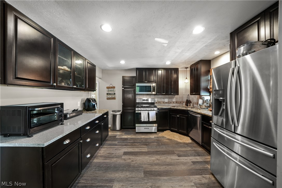 1583 Hilda Street Lakemore OH 44250