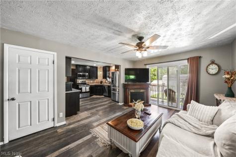 1583 Hilda Street Lakemore OH 44250