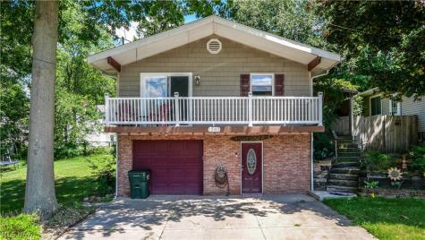1583 Hilda Street Lakemore OH 44250