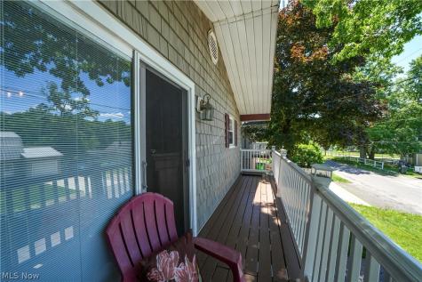 1583 Hilda Street Lakemore OH 44250
