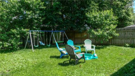 1583 Hilda Street Lakemore OH 44250