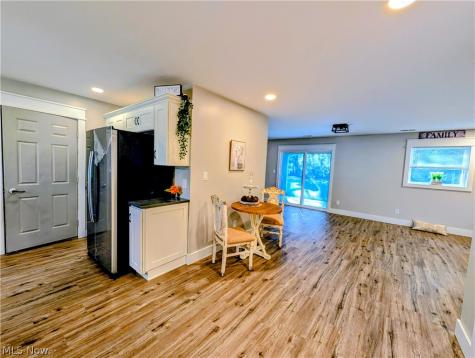 12498 National Drive Grafton OH 44044