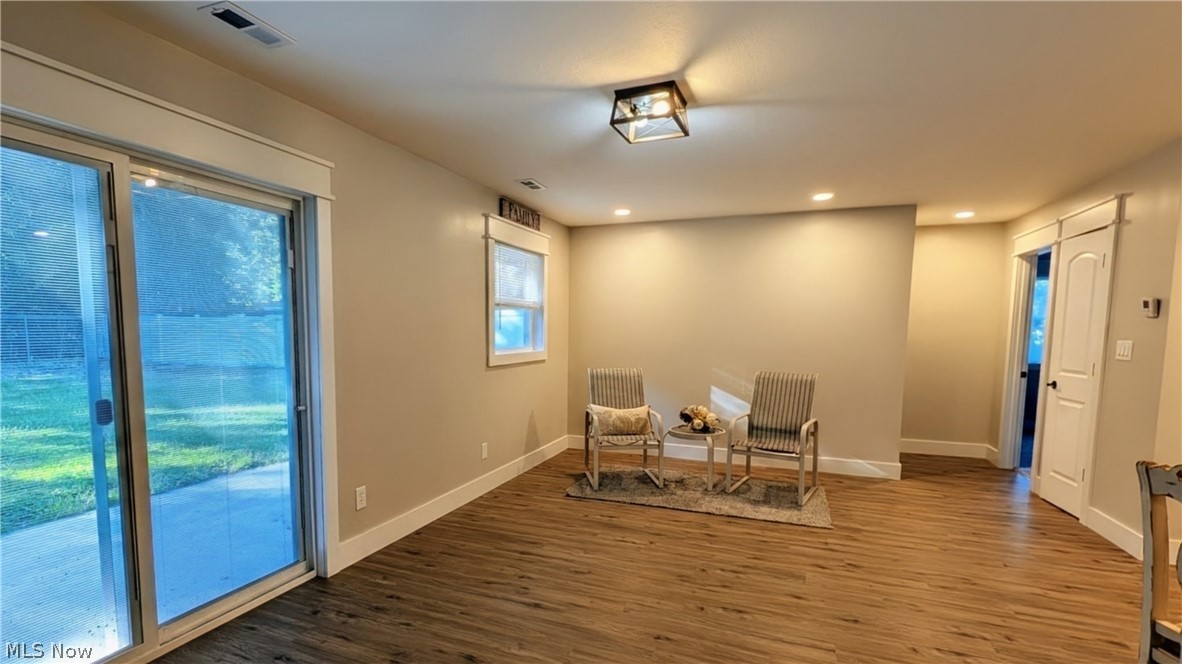 12498 National Drive Grafton OH 44044