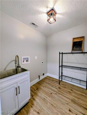 12498 National Drive Grafton OH 44044