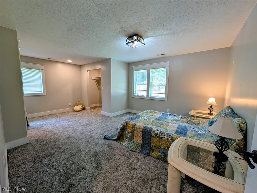 12498 National Drive Grafton OH 44044