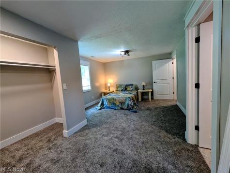 12498 National Drive Grafton OH 44044