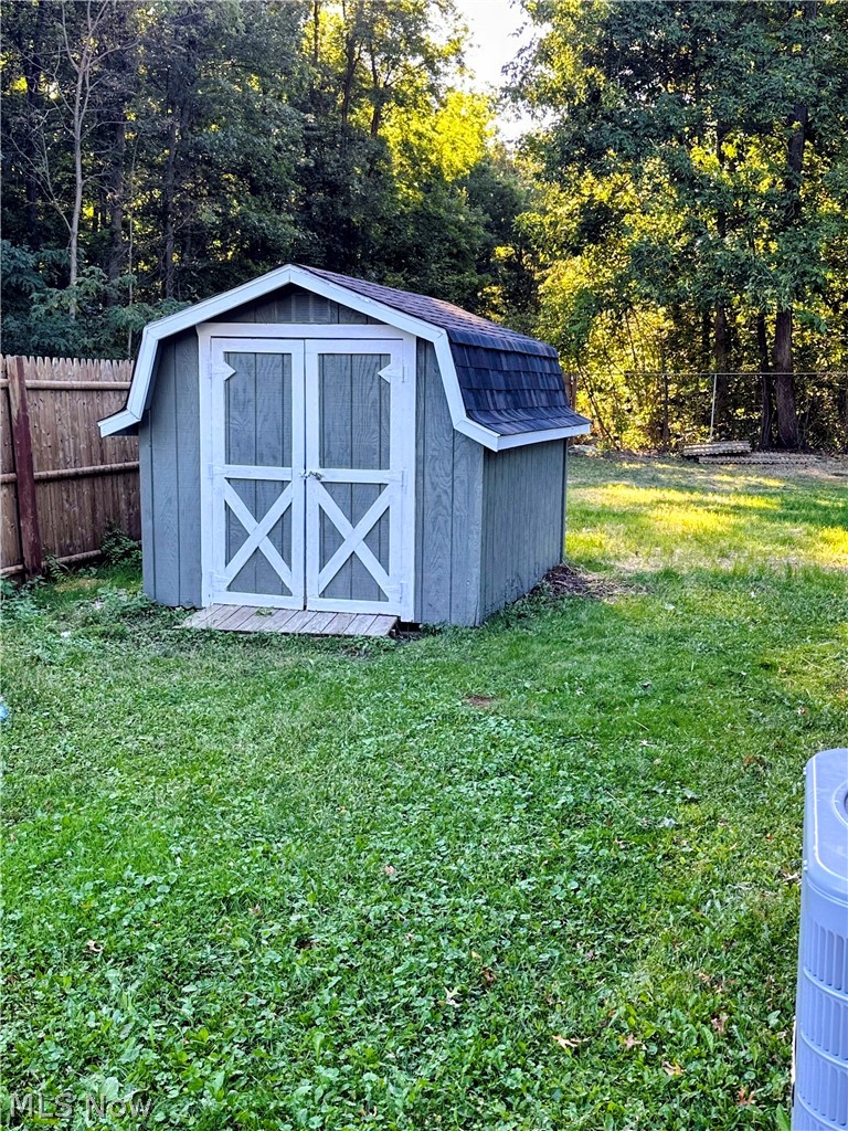 12498 National Drive Grafton OH 44044