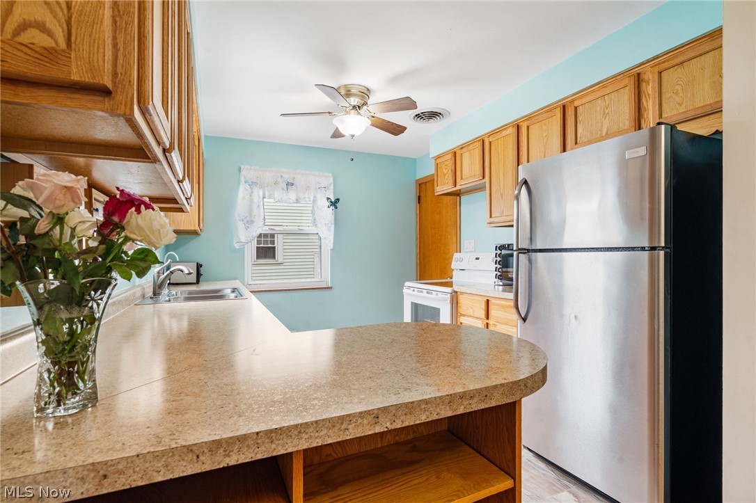 222 Montrose Avenue NW Canton OH 44708