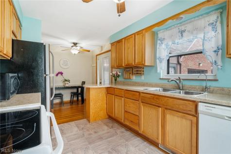 222 Montrose Avenue NW Canton OH 44708