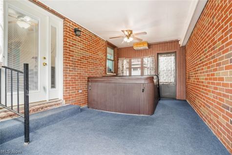 222 Montrose Avenue NW Canton OH 44708
