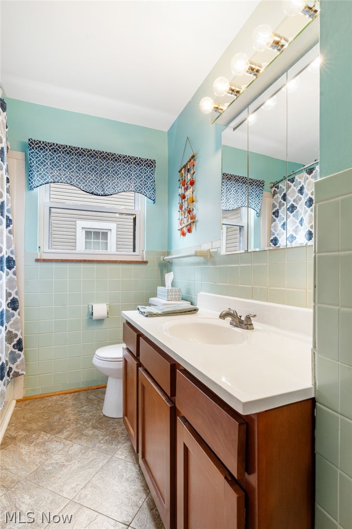 222 Montrose Avenue NW Canton OH 44708