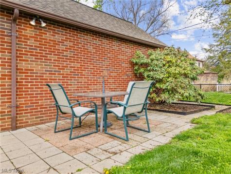 222 Montrose Avenue NW Canton OH 44708
