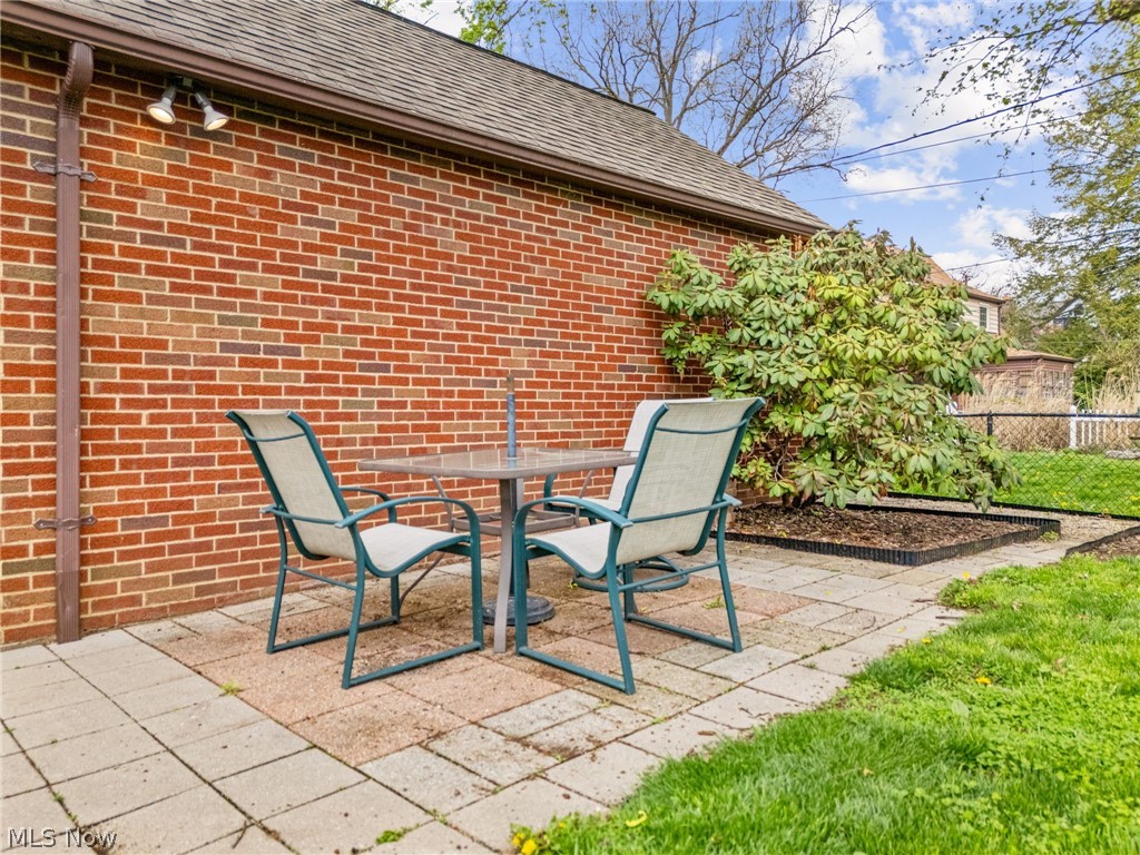 222 Montrose Avenue NW Canton OH 44708