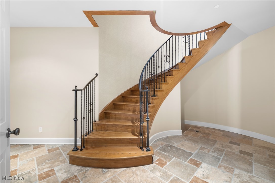 2635 Som Center Road Hunting Valley OH 44022