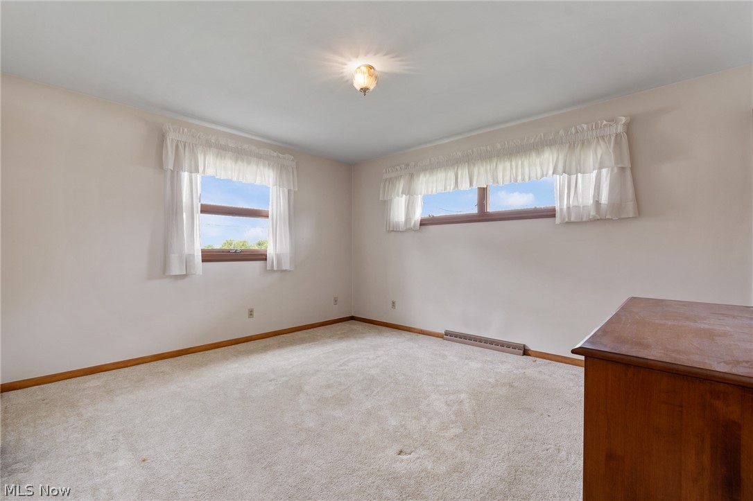1375 Schrader Road North Lawrence OH 44666