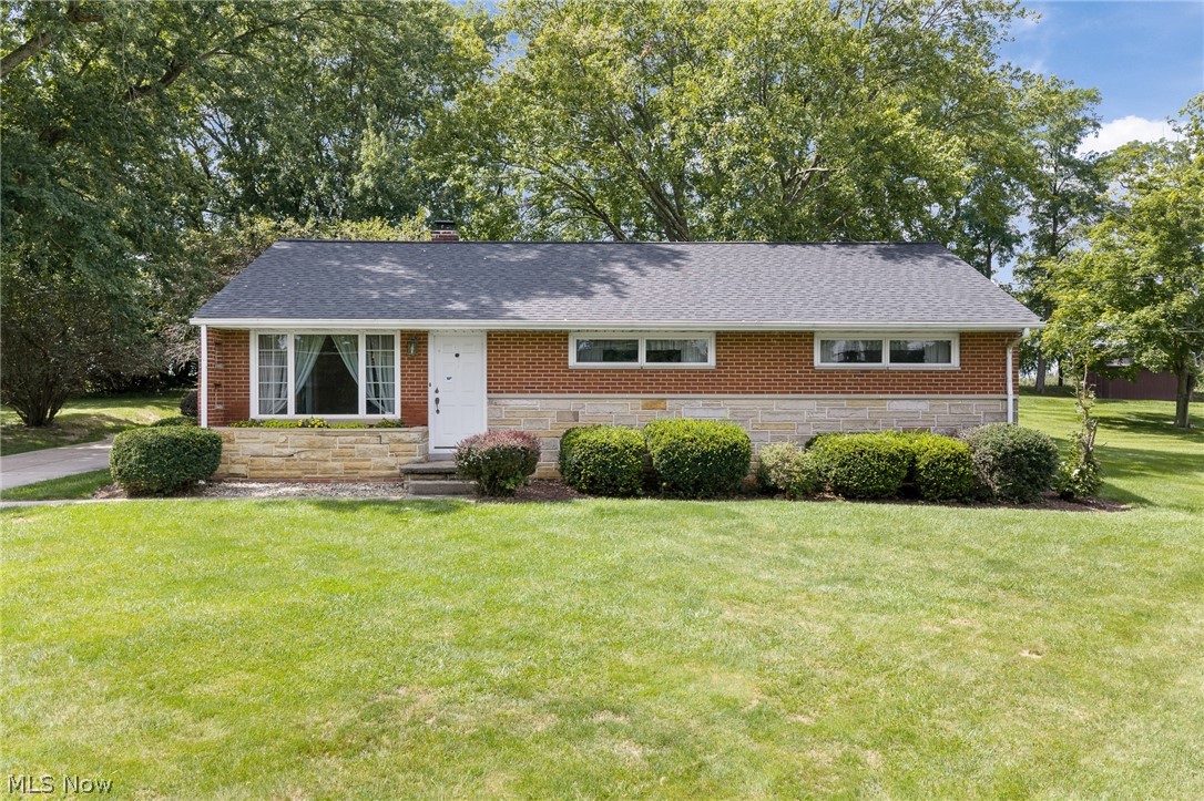 1375 Schrader Road North Lawrence OH 44666