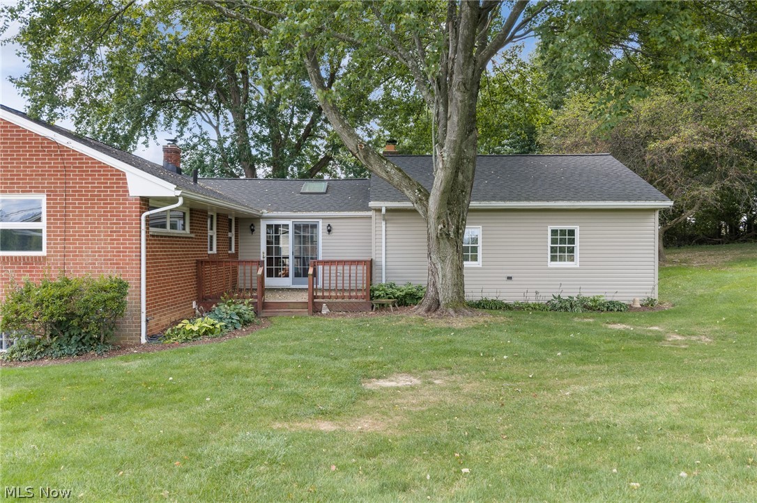 1375 Schrader Road North Lawrence OH 44666