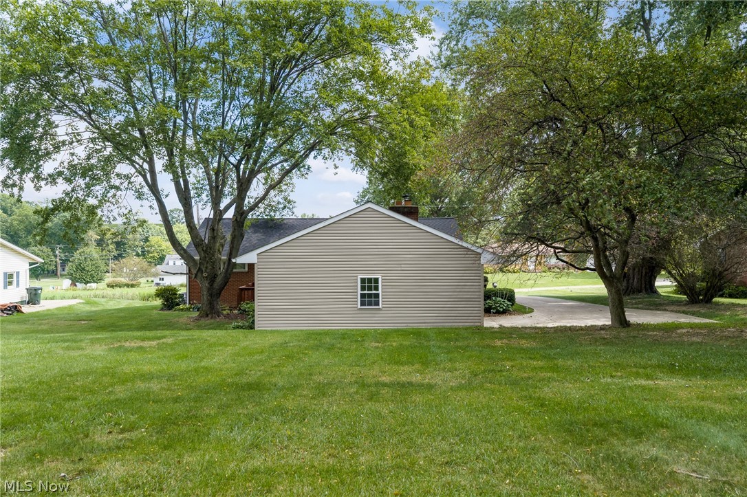 1375 Schrader Road North Lawrence OH 44666