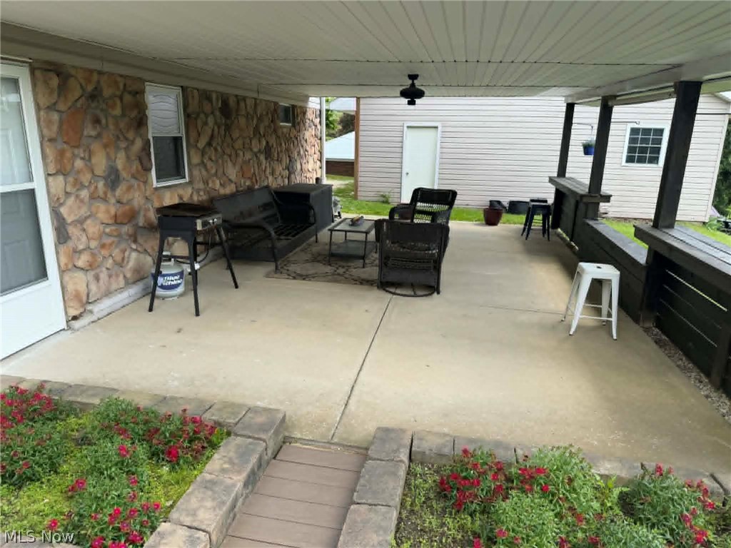 1158 Mick Road Wellsville OH 43968