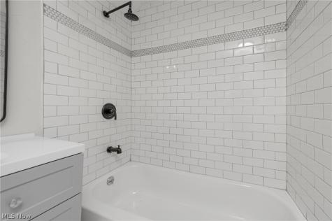 7802 Jones Road Cleveland OH 44105