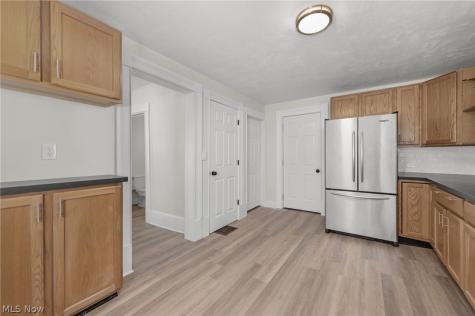 7802 Jones Road Cleveland OH 44105