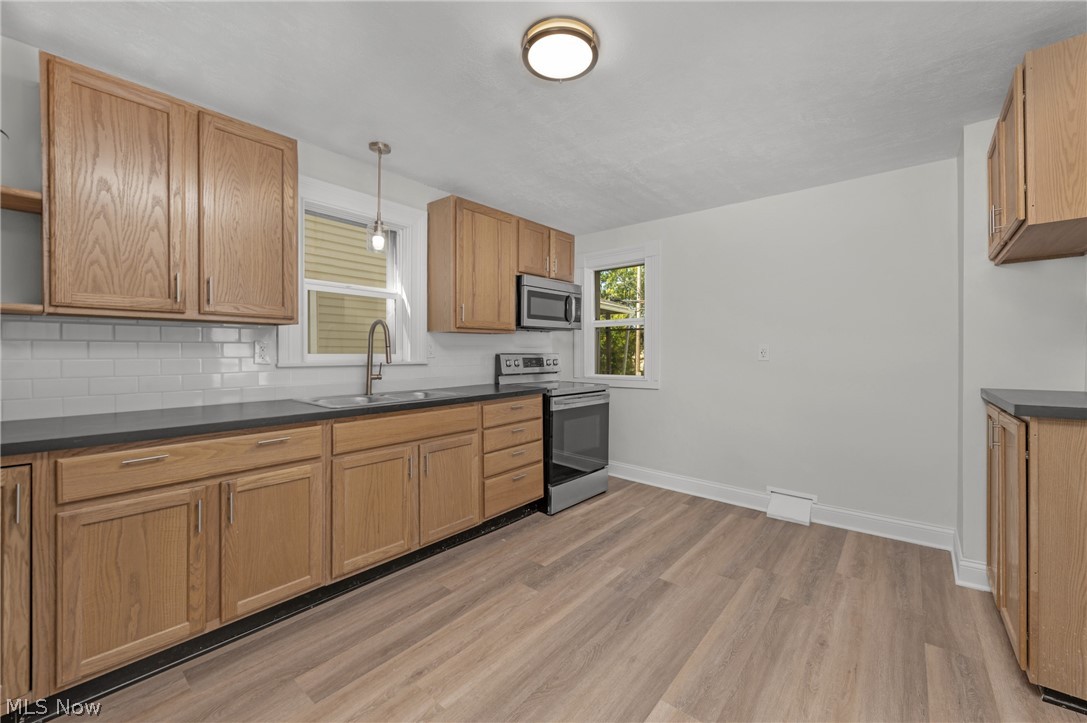 7802 Jones Road Cleveland OH 44105